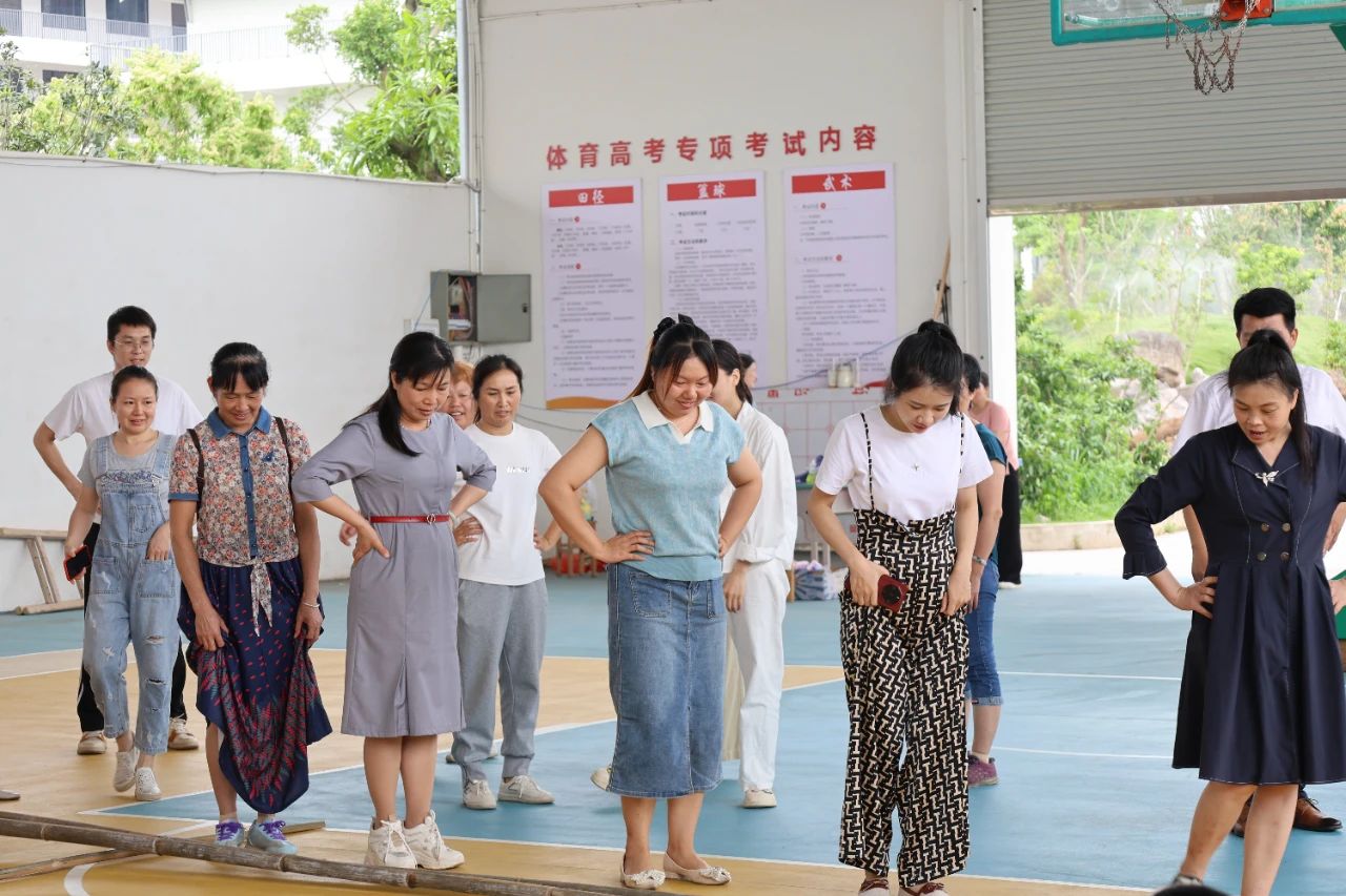 我校举行“五一”国际劳动节教职工游园活动 丨 乐玩(中国)